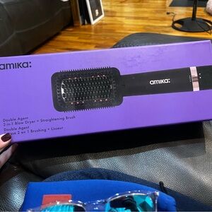 Amika double Agent 2 in 1 blow dryer and straightening brush